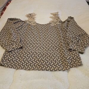 Elegant Black and Cream Women's Top